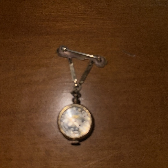 Vintage Croton Lapel Watch - Picture 3 of 3